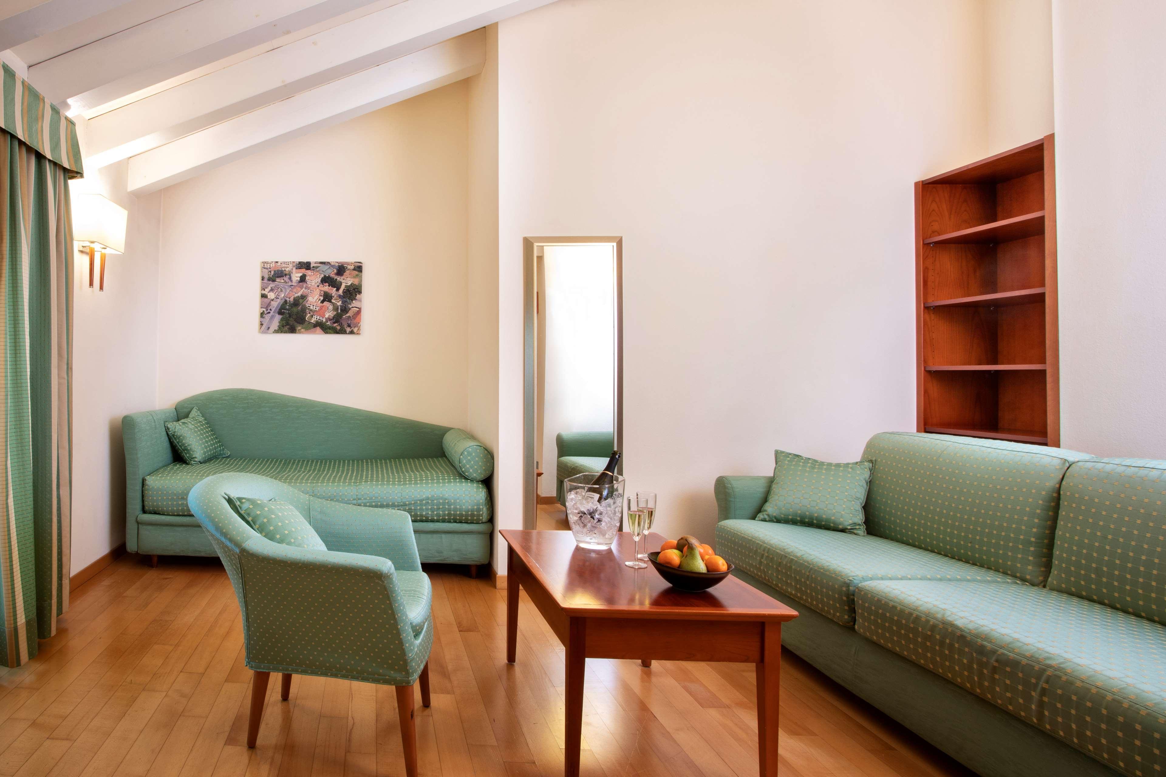 Best Western Titian Inn Hotel Treviso Silea Exteriör bild