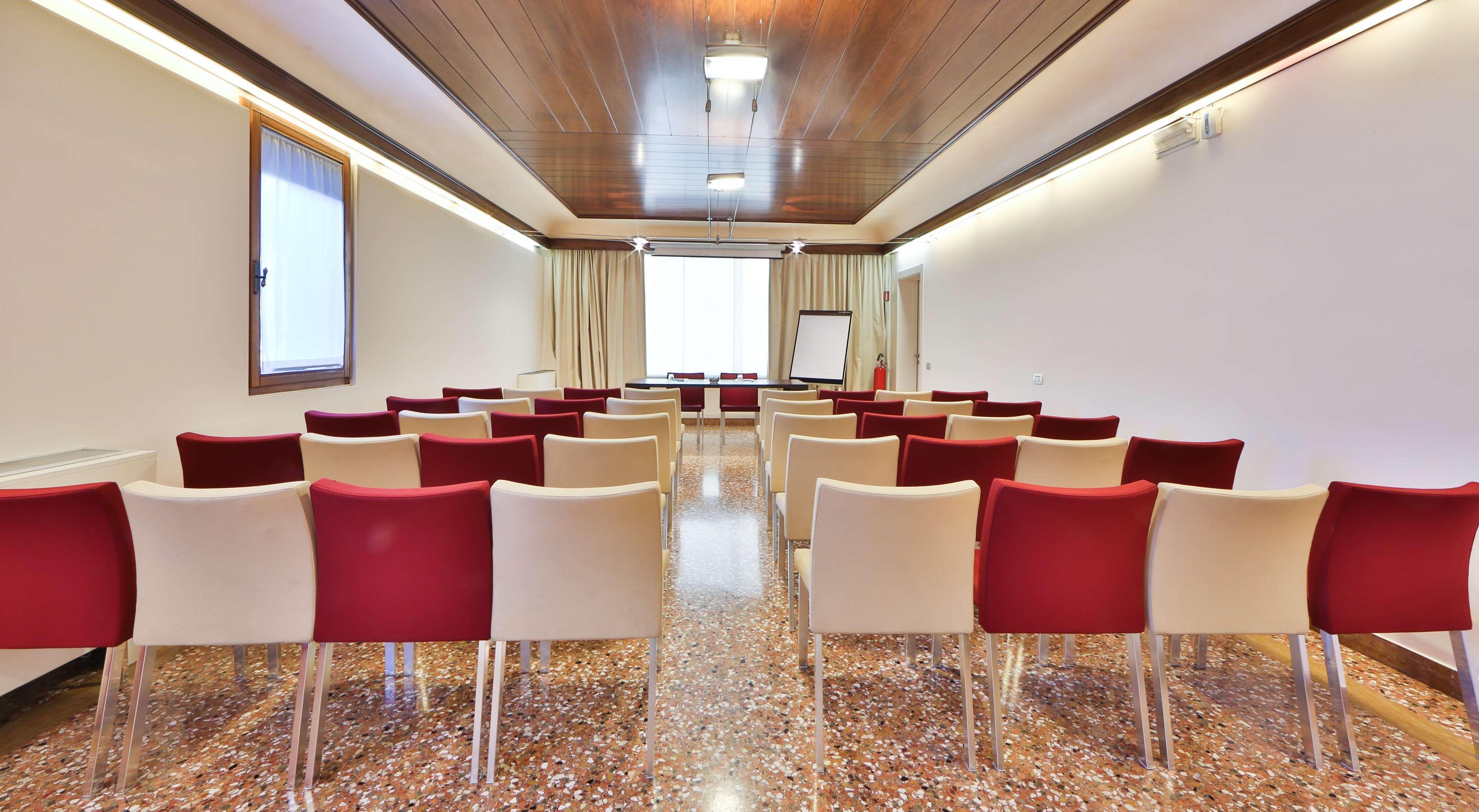 Best Western Titian Inn Hotel Treviso Silea Exteriör bild